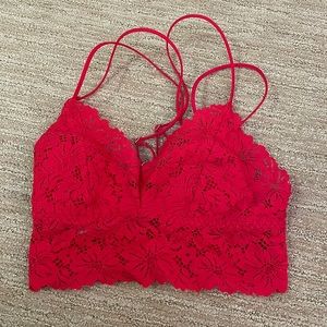 red lace brallette